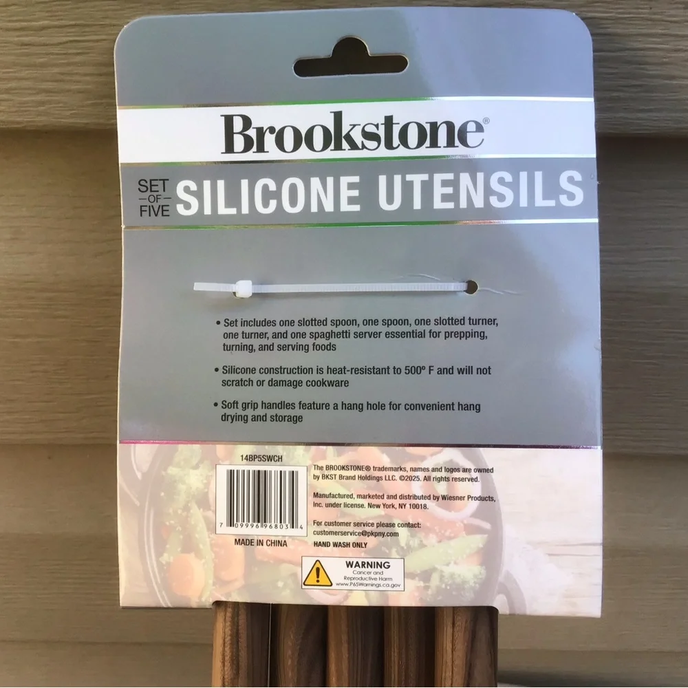 New Brookstone Silicone Utensils Set